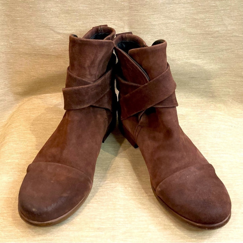 P. MONJO Sz 39 Baker Suede Buckle Strap Tulip Shaft Moto Style Booties NWOT